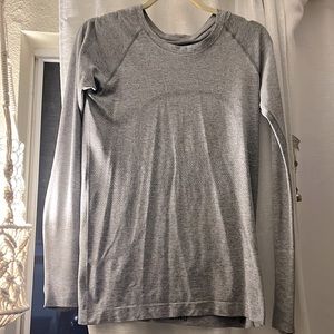 LuLulemon Move your body long sleeve
